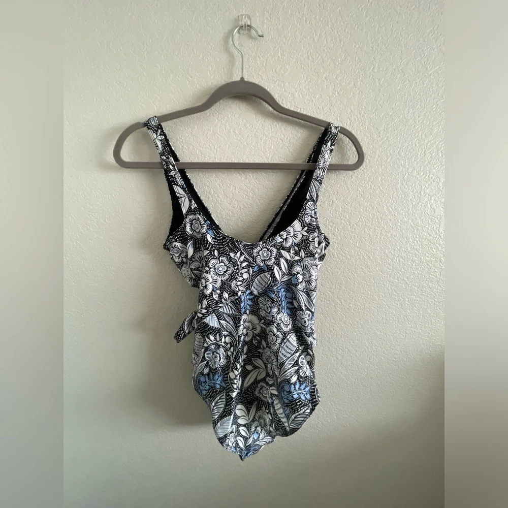 Summersalt perfect wrap one-piece swimsuit - Picture 7 of 7